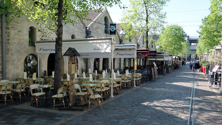 cafe-bercy-village.jpg